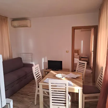 апартхотел- салена Apartment Sunny Beach