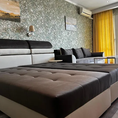 Apartamento мирамар палас, роял апарт *