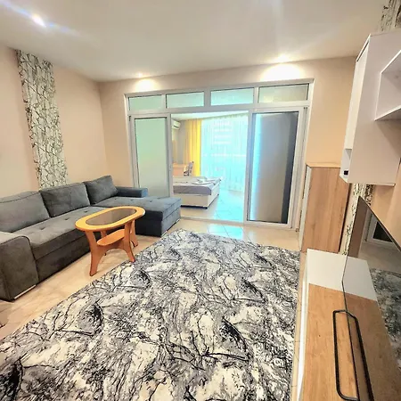 Apartamento мирамар палас, роял апарт *